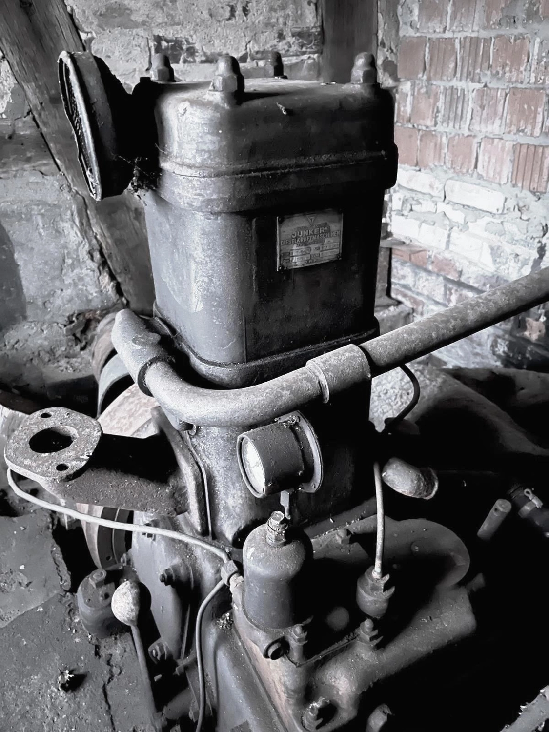 Hof Drögemühle - Landwirtschaft - Der Gegenkolbenmotor von Junkers