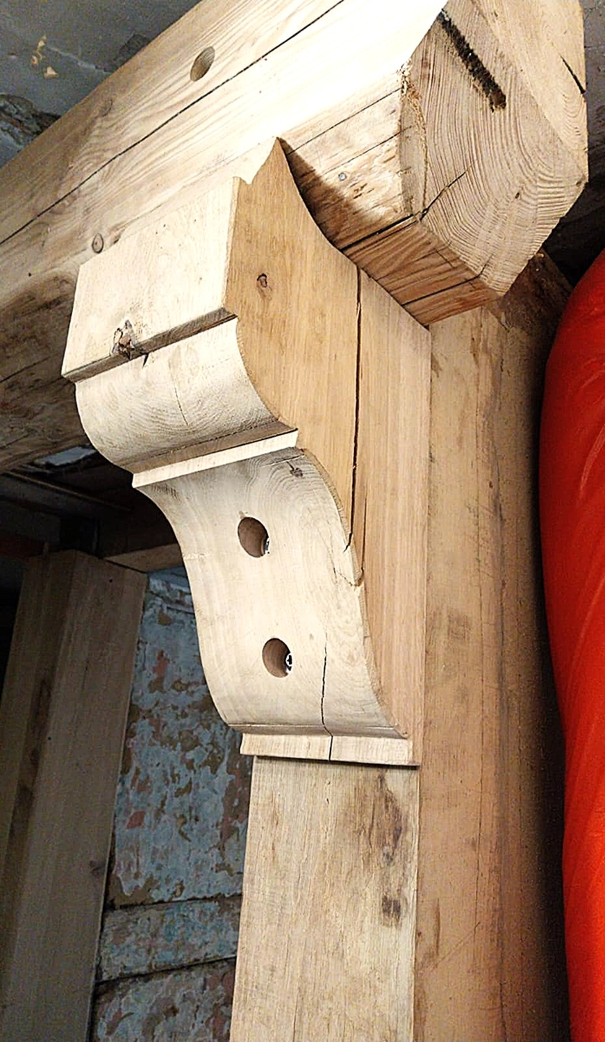 Hof Drögemühle - Landwirtschaft - Austausch der maroden Schwellbalken am Mühlengebäude